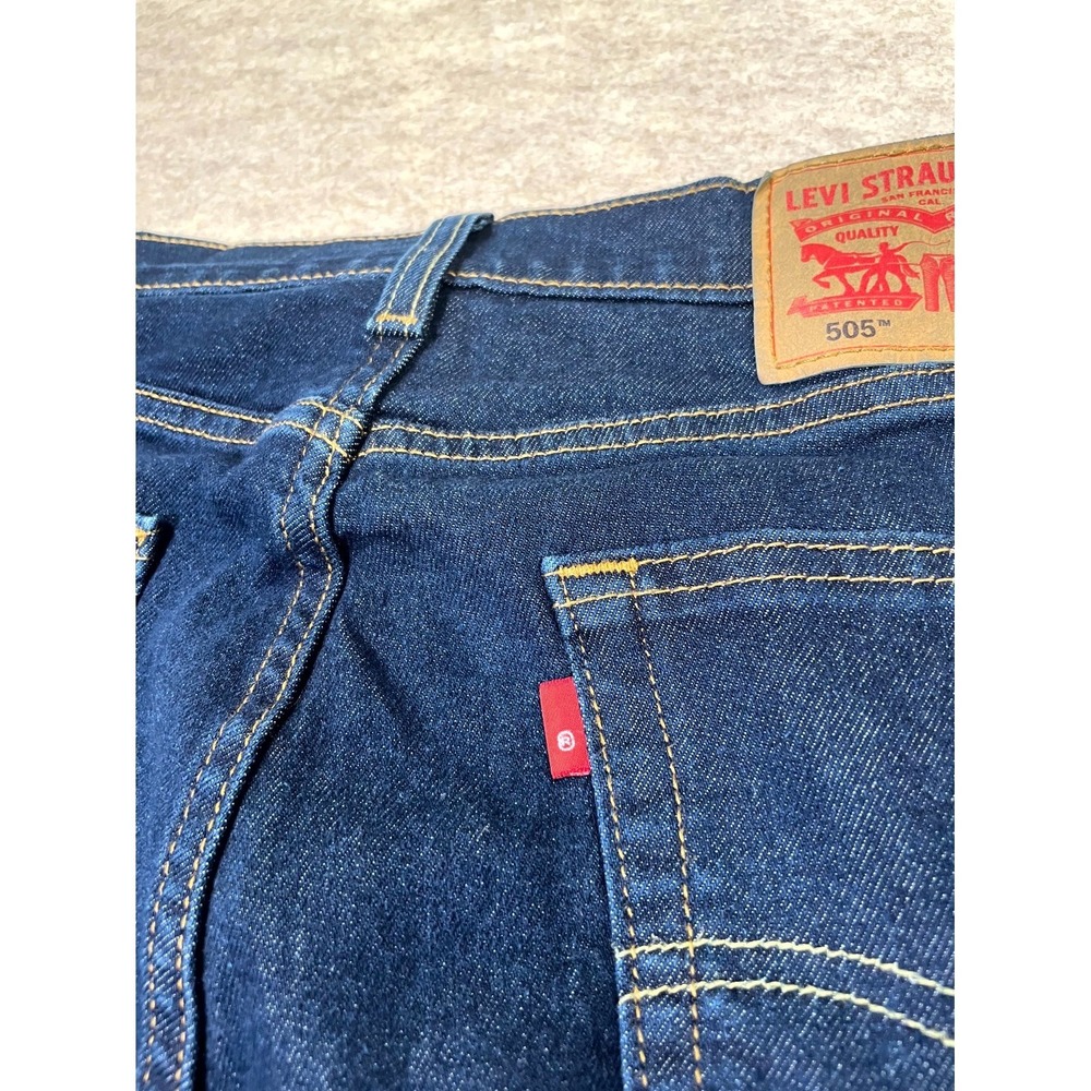 Levi's 505 Regular Jeans Mens 32x30 Blue Denim Cotton Mid Rise Straight Leg - Picture 8 of 16